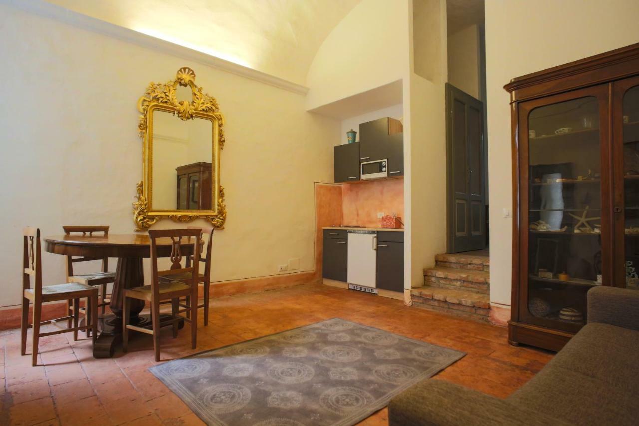 Two Rooms Apartment In Palazzo Malaspina Piacenza Exterior photo
